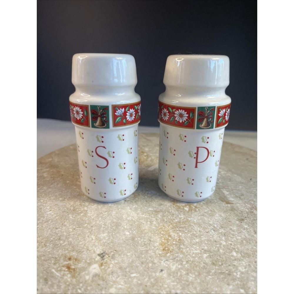 VTG Charlton Hall Kobe Porcelain Christmas Salt And Pepper Set Shakers Japan